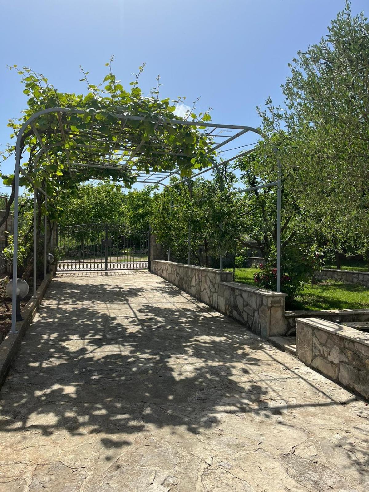 River Side Trebinje Hotel Luaran gambar